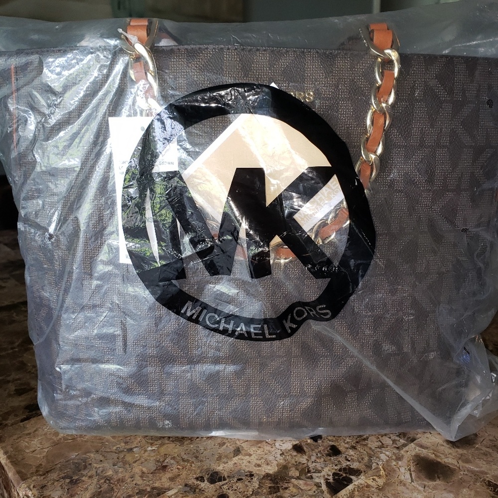 (NWT)NEVER USED!!Michael Kors Harper Brown Tote